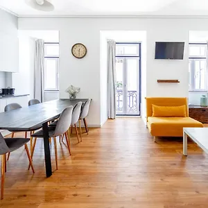 Apartament Intendente 3bedroom With Balcony, Lizbona